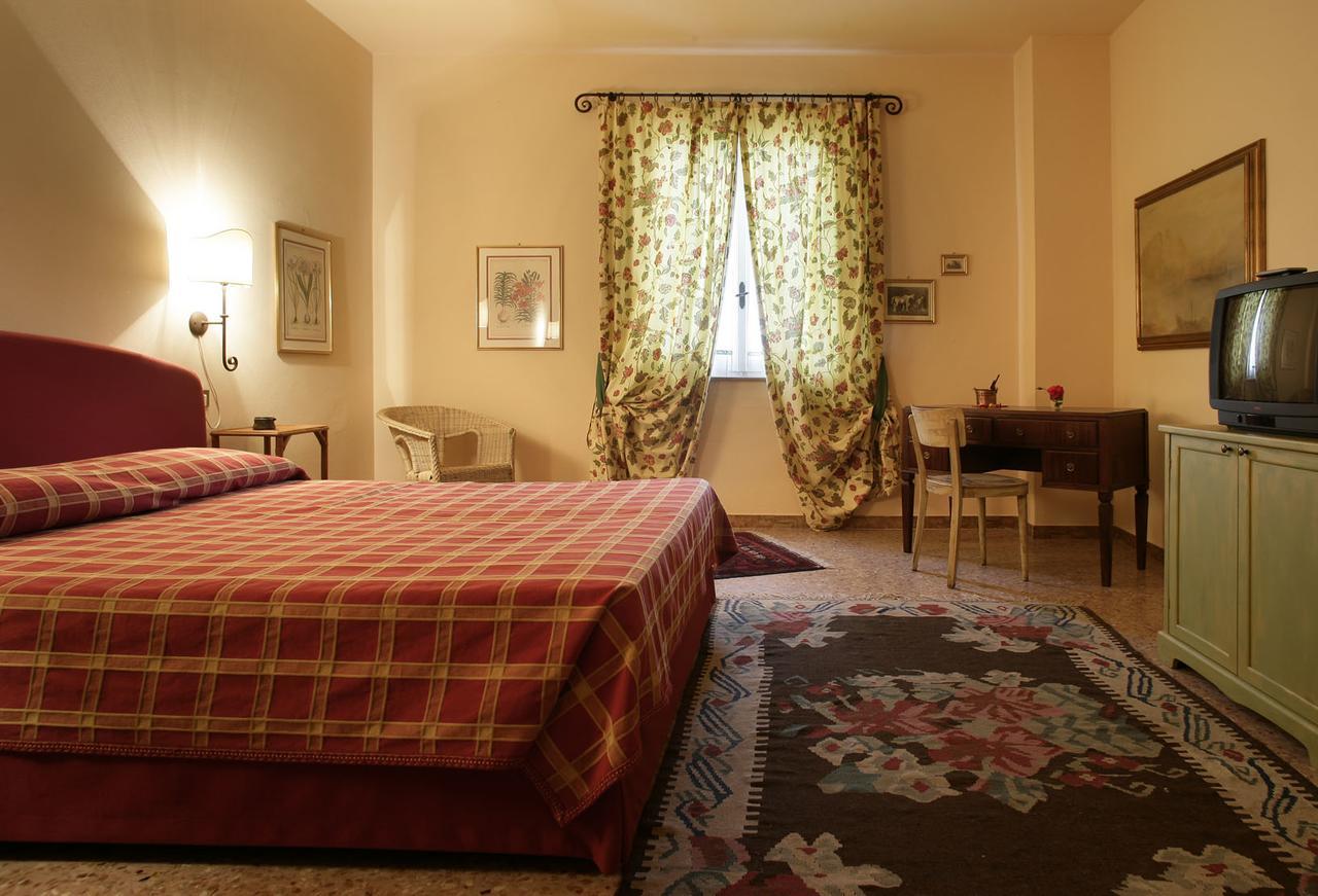 Agriturismo Le Colombaie ブッセート エクステリア 写真