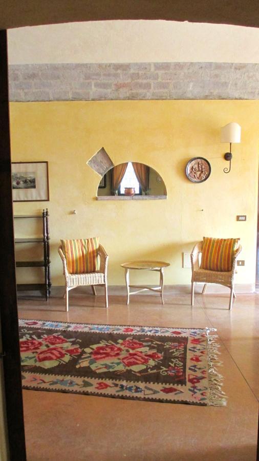 Agriturismo Le Colombaie ブッセート エクステリア 写真